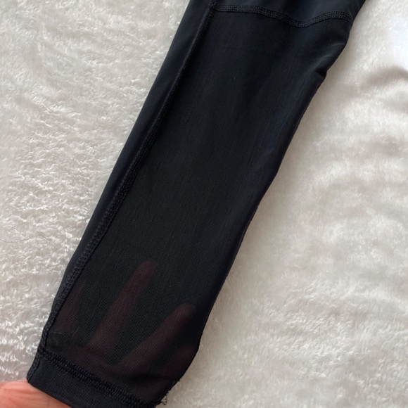 Nike Pro Leggings (mesh in the bottom) - Picture 3 of 3